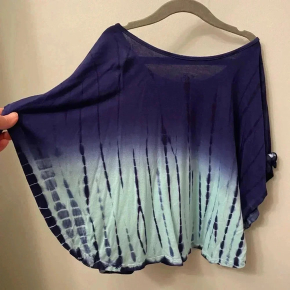 Justice girls 7/8 blue and aqua tie dye flowy batwing top medium - Picture 3 of 7